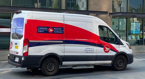 Feds announce $1B loan for Canada Post amid 'ongoing financial challenges'